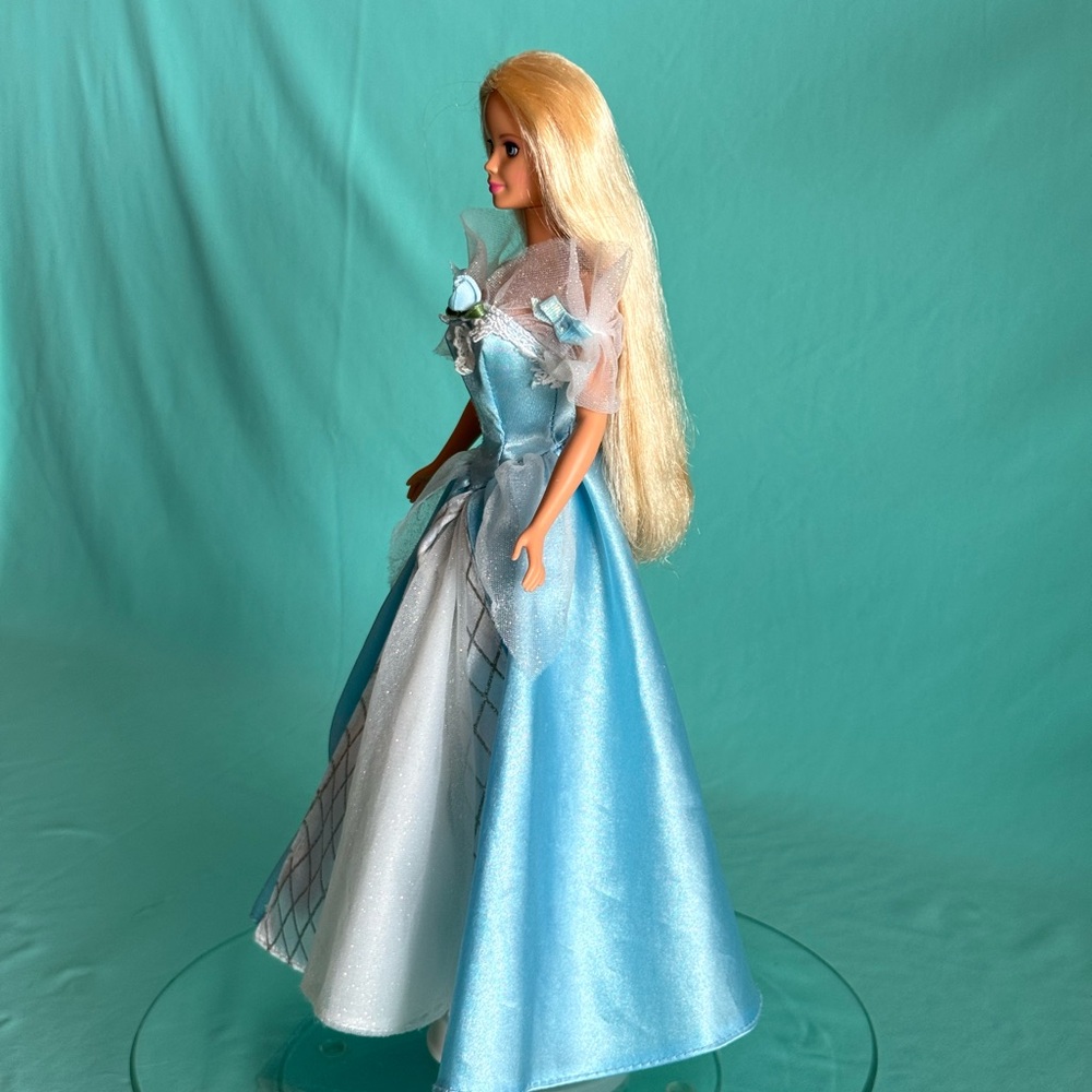 Sleeping beauty Barbie 1998 - Picture 6 of 17